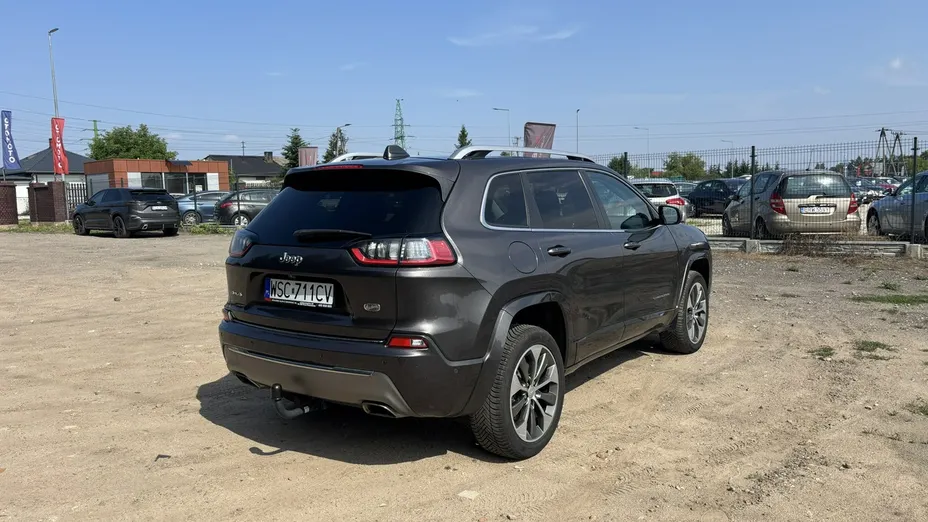 JEEP Cherokee -