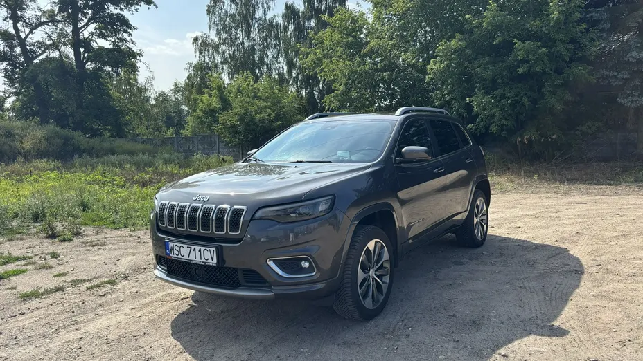 JEEP Cherokee -