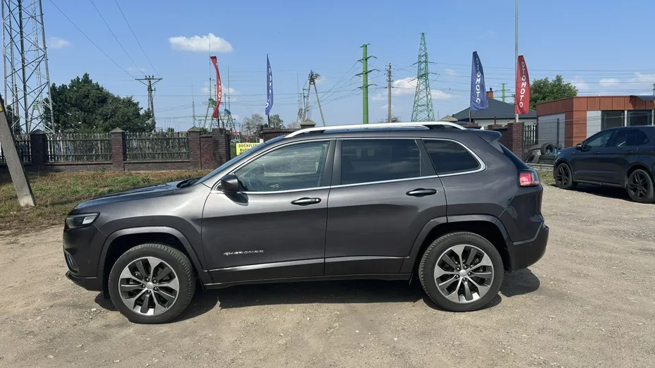 JEEP Cherokee -