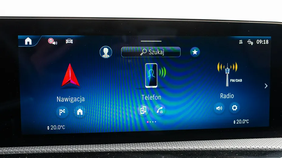 MERCEDES-BENZ CLA -