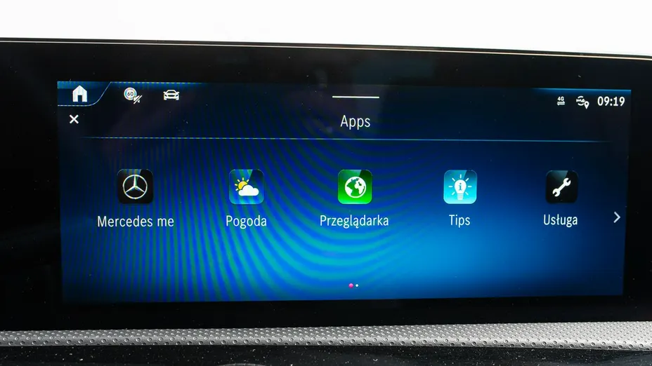 MERCEDES-BENZ CLA -