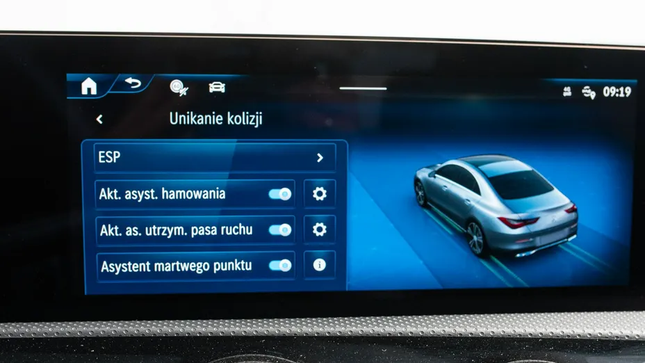 MERCEDES-BENZ CLA -