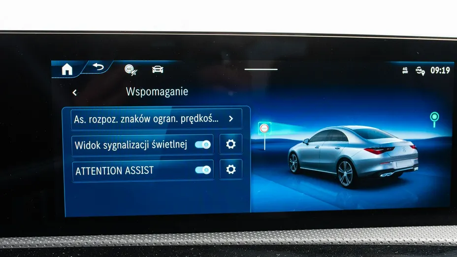 MERCEDES-BENZ CLA -
