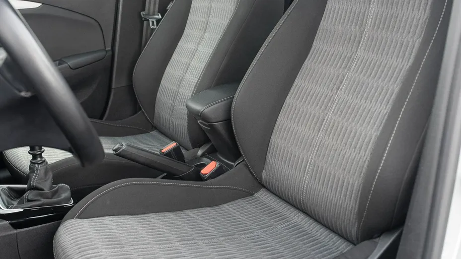 OPEL Corsa -