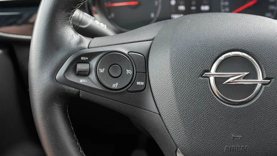 OPEL Corsa -