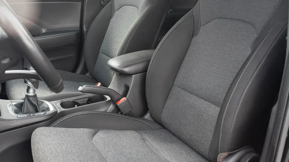 HYUNDAI i30 -