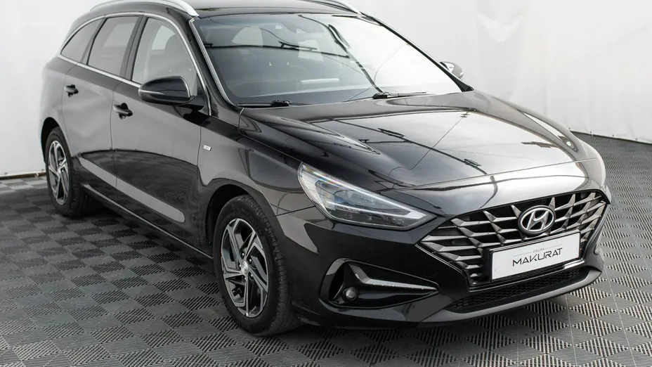 HYUNDAI i30 -