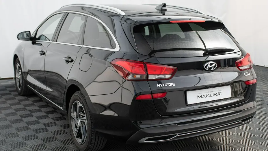 HYUNDAI i30 -