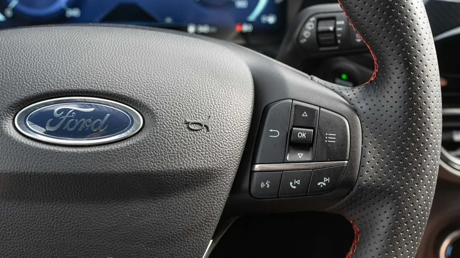 FORD Kuga -
