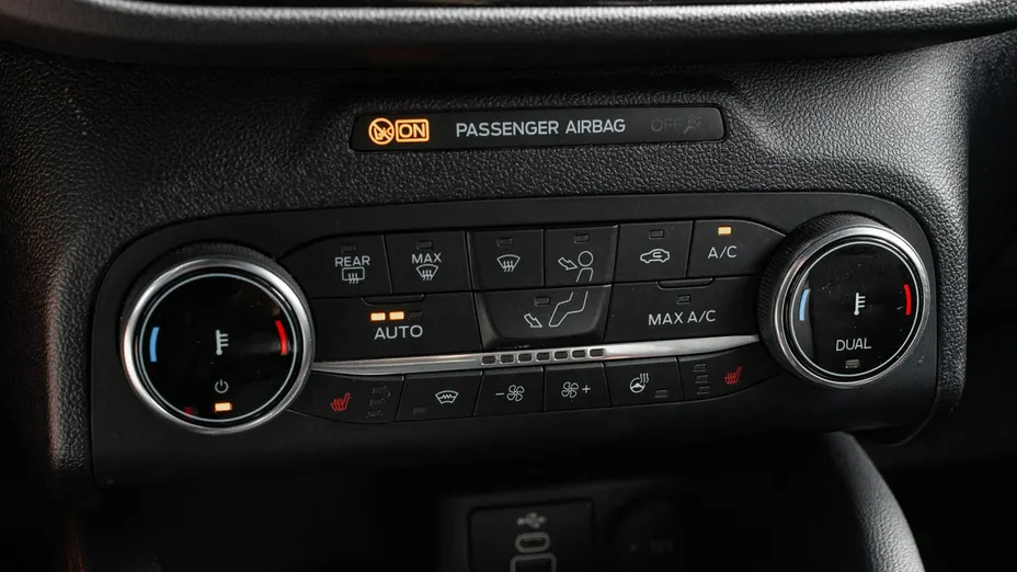 FORD Kuga -