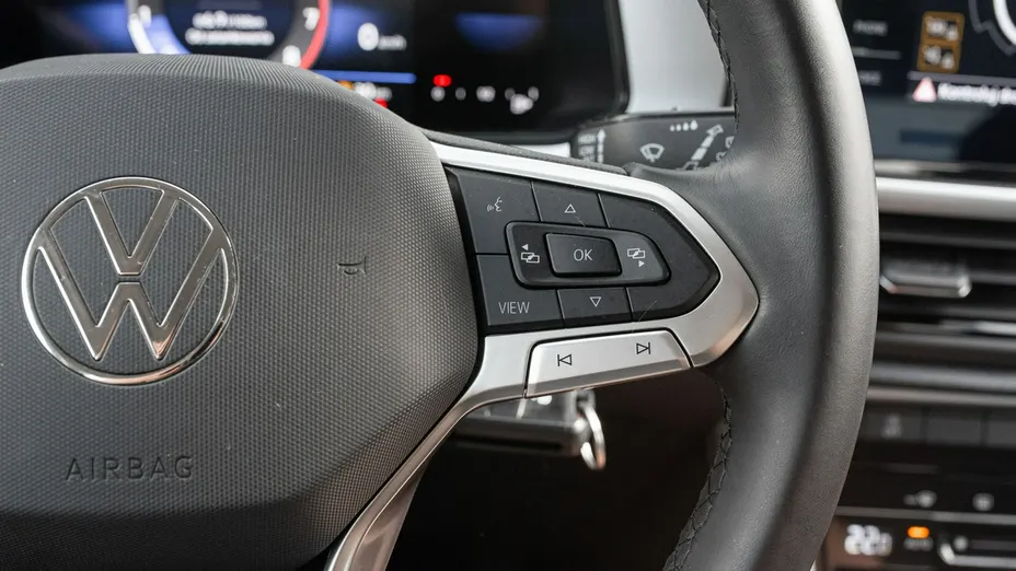 VOLKSWAGEN T-ROC -