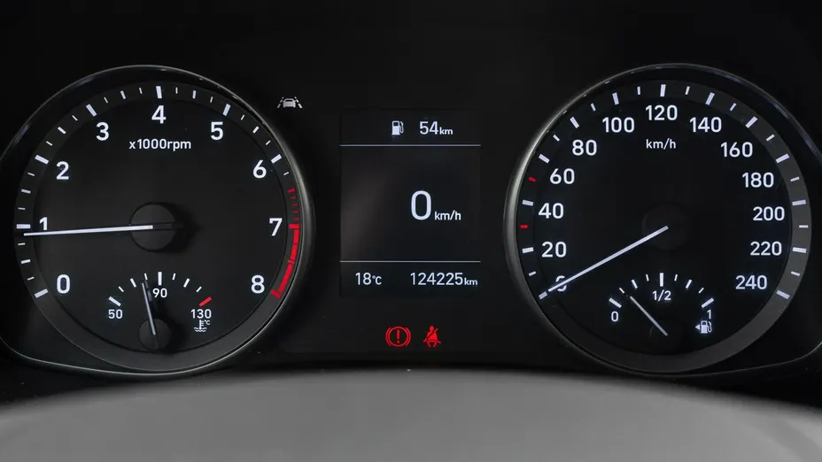 HYUNDAI i30 -