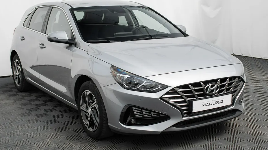 HYUNDAI i30 -