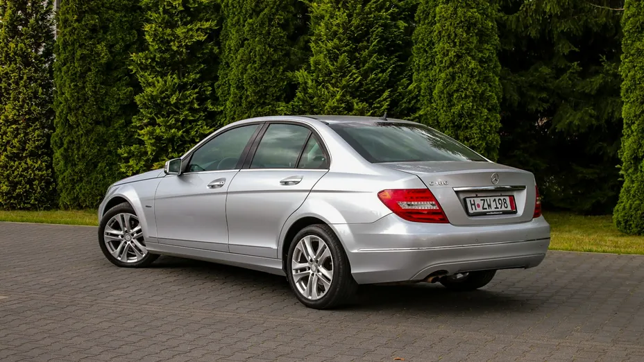 MERCEDES-BENZ C Klasa -