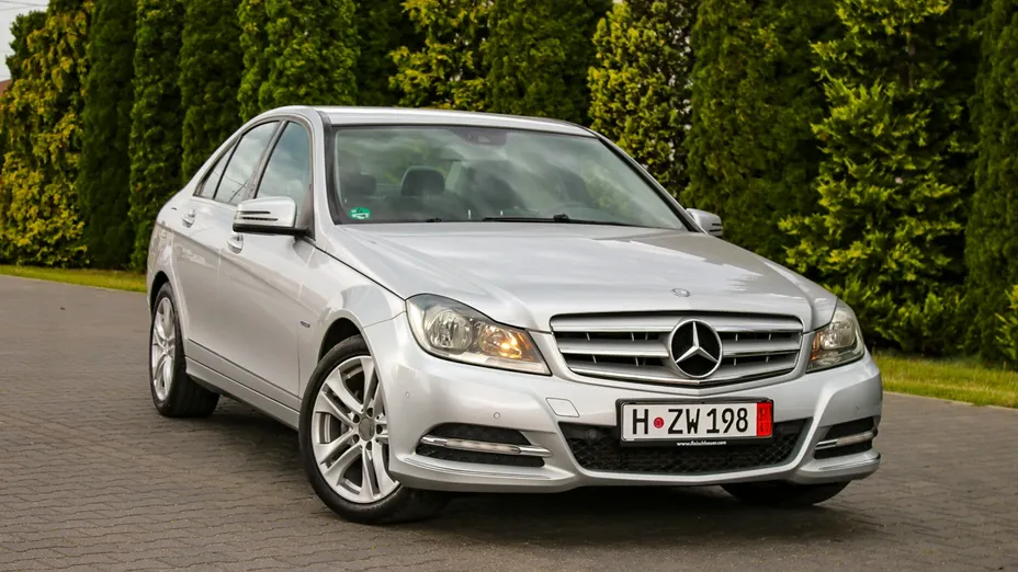 MERCEDES-BENZ C Klasa -