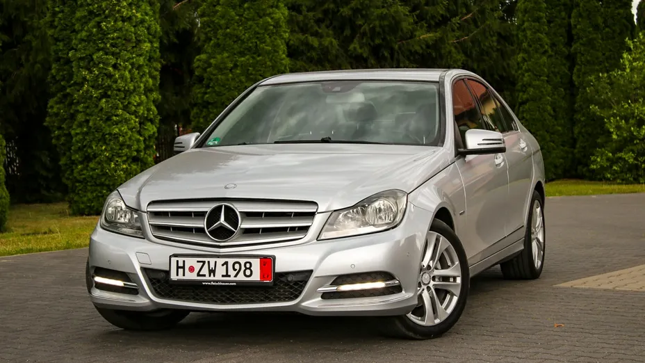 MERCEDES-BENZ C Klasa -