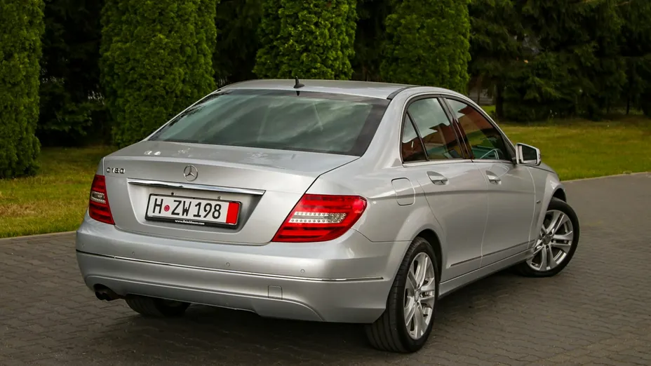 MERCEDES-BENZ C Klasa -