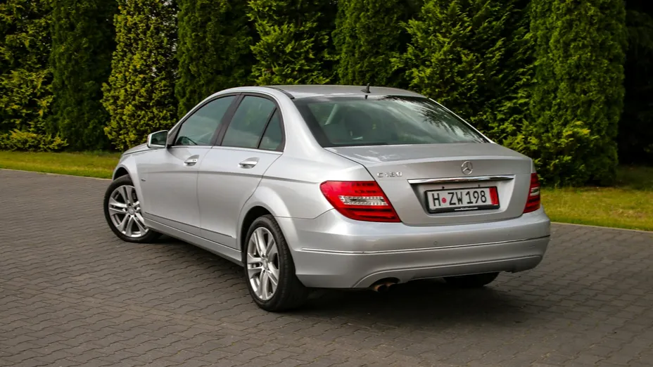 MERCEDES-BENZ C Klasa -
