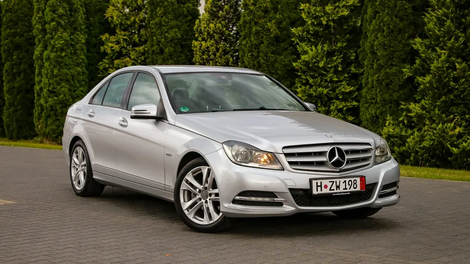 MERCEDES-BENZ C Klasa -