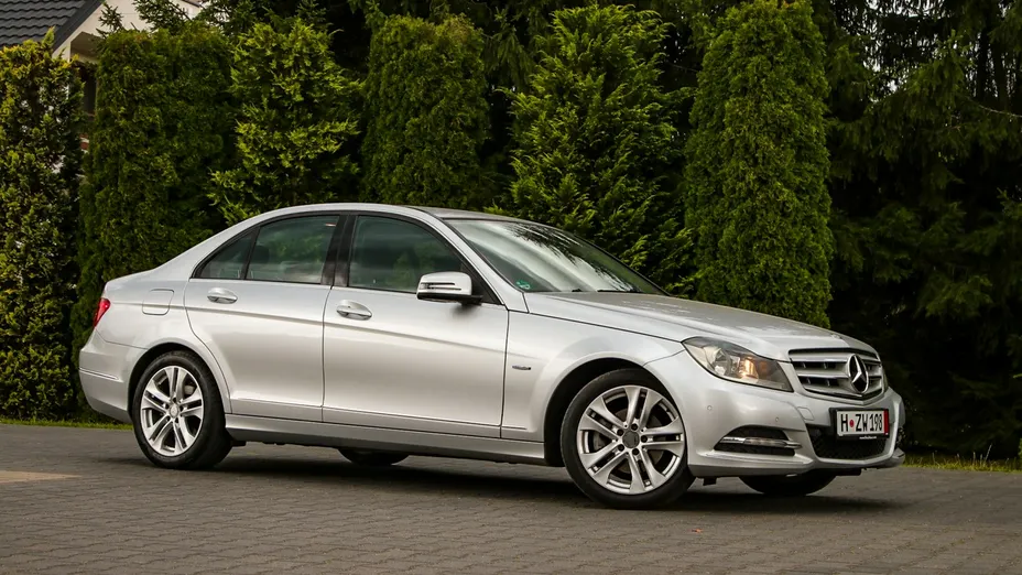 MERCEDES-BENZ C Klasa -