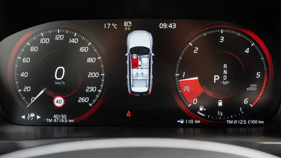 VOLVO XC90 -