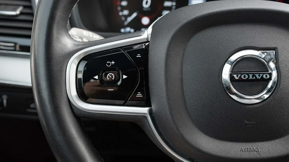 VOLVO XC90 -