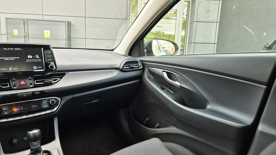 HYUNDAI i30 -