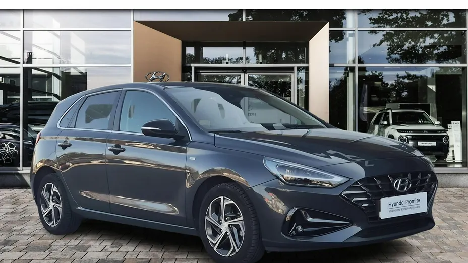 HYUNDAI i30 -