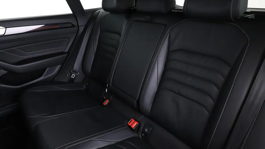 VOLKSWAGEN Arteon -