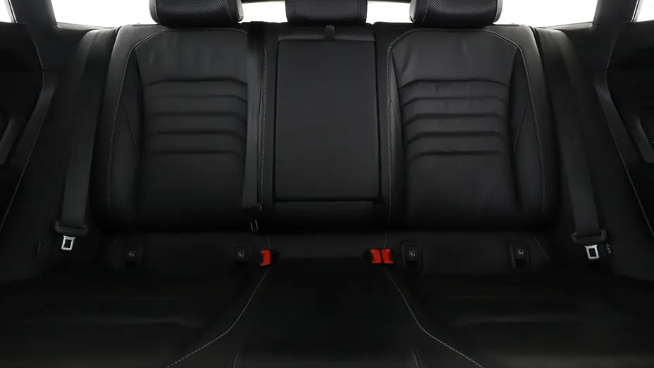 VOLKSWAGEN Arteon -