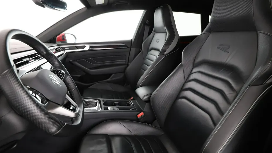 VOLKSWAGEN Arteon -