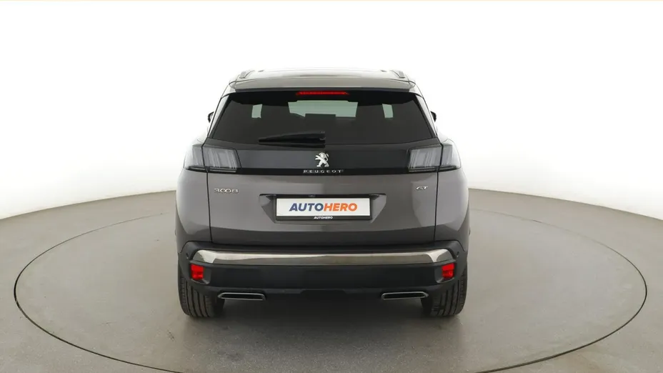 PEUGEOT 3008 -