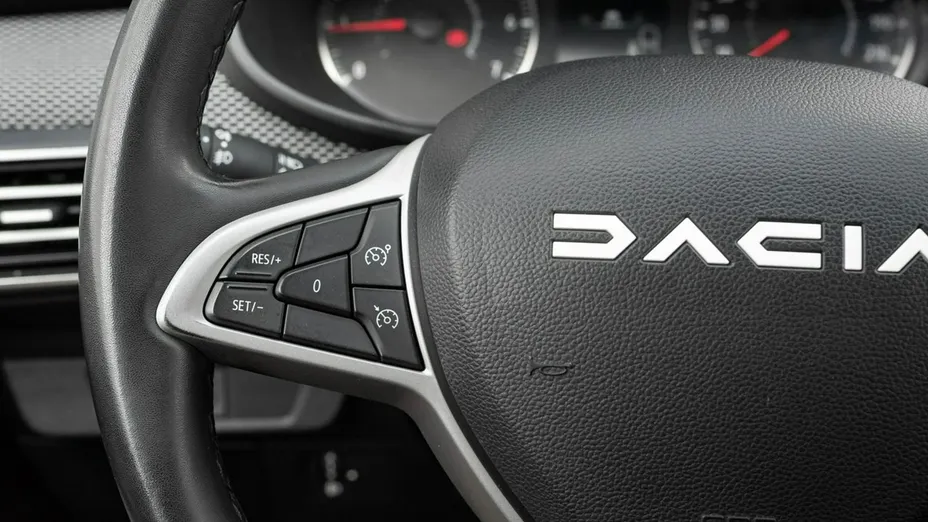 DACIA Sandero -
