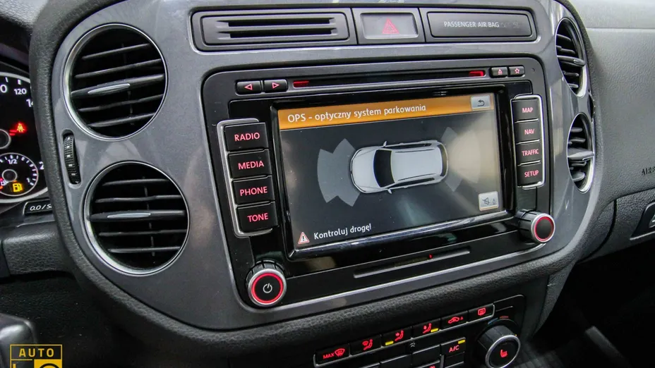 VOLKSWAGEN Tiguan -