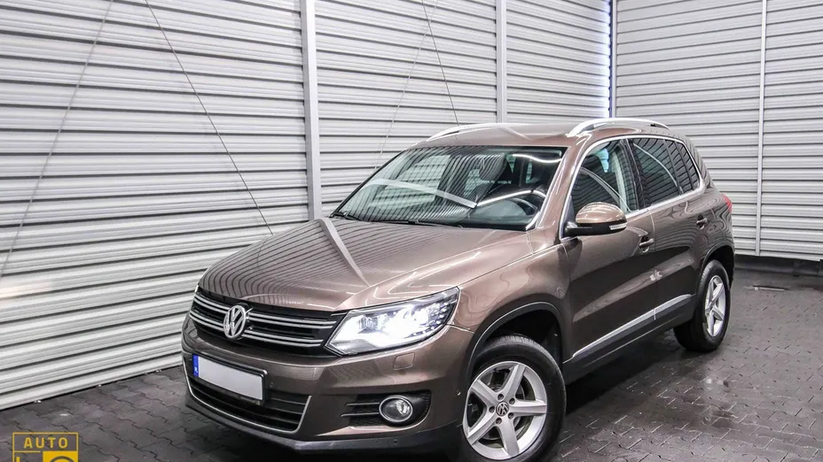 VOLKSWAGEN Tiguan -