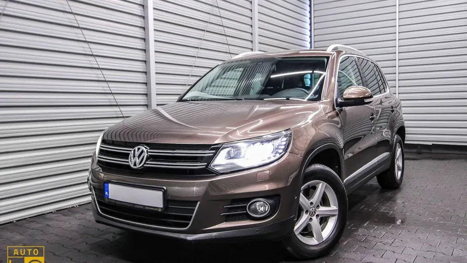 VOLKSWAGEN Tiguan -