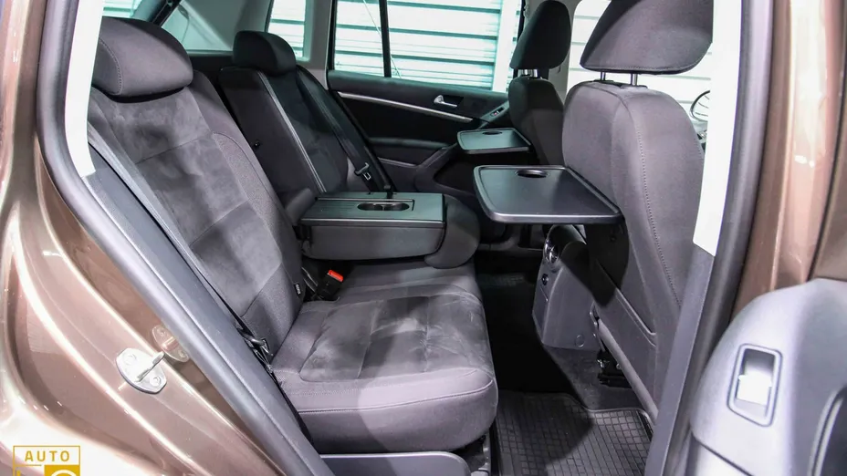 VOLKSWAGEN Tiguan -
