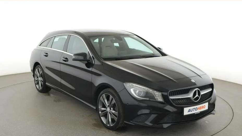 MERCEDES-BENZ CLA -