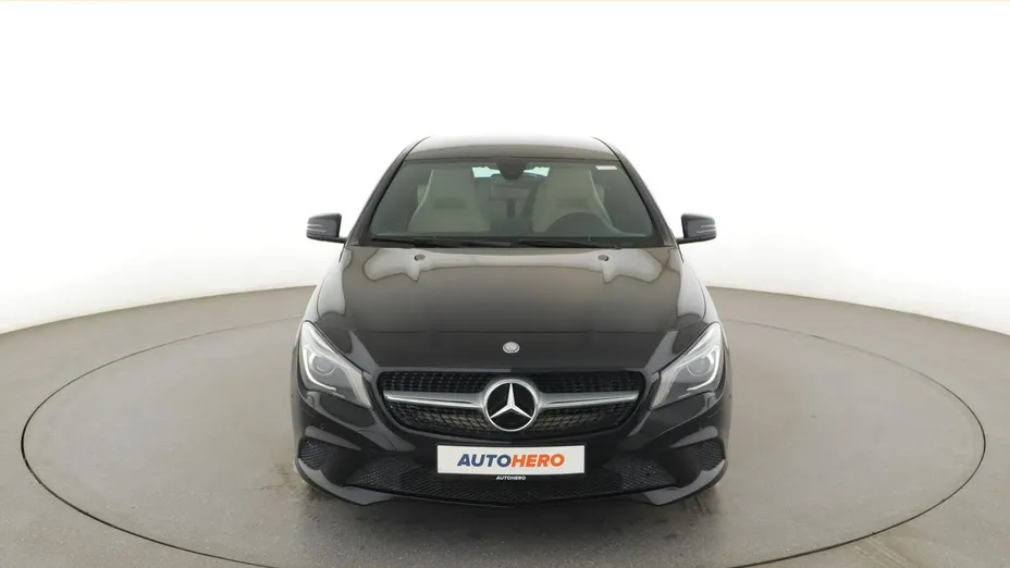 MERCEDES-BENZ CLA -