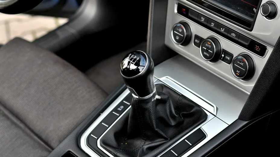 VOLKSWAGEN Passat -