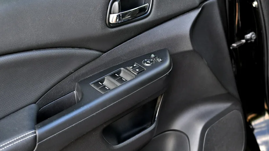 HONDA CR-V -