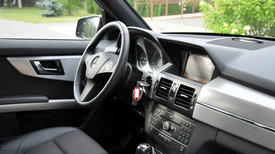 MERCEDES-BENZ GLK -