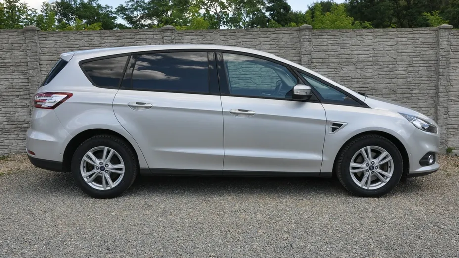 FORD S-MAX -