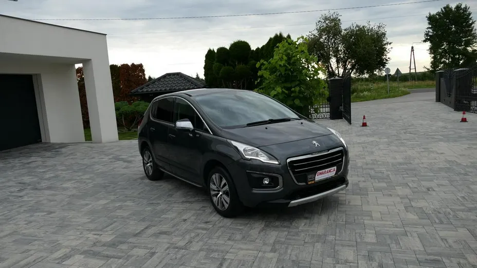 PEUGEOT 3008 -