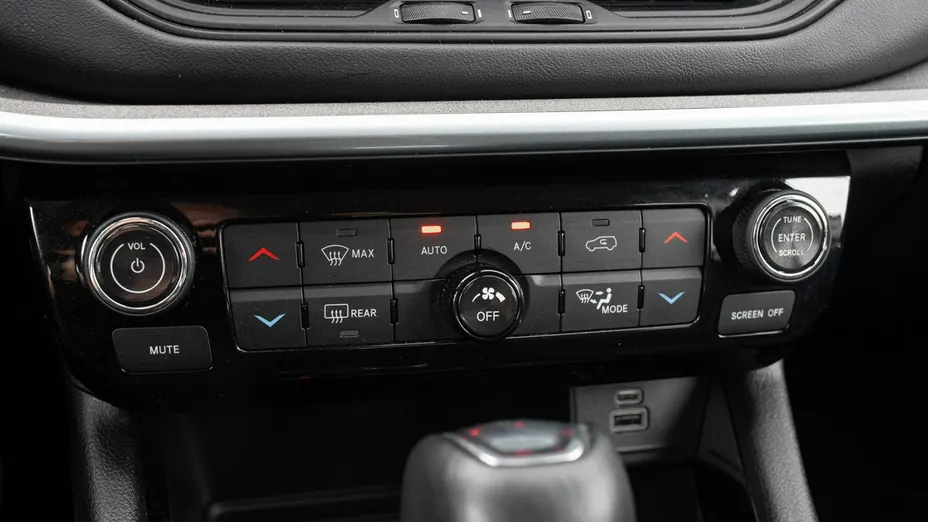 JEEP Compass -