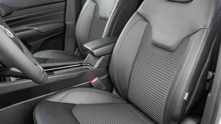 JEEP Compass -