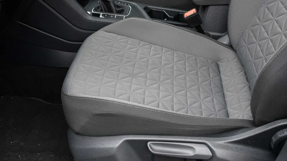 VOLKSWAGEN Tiguan -