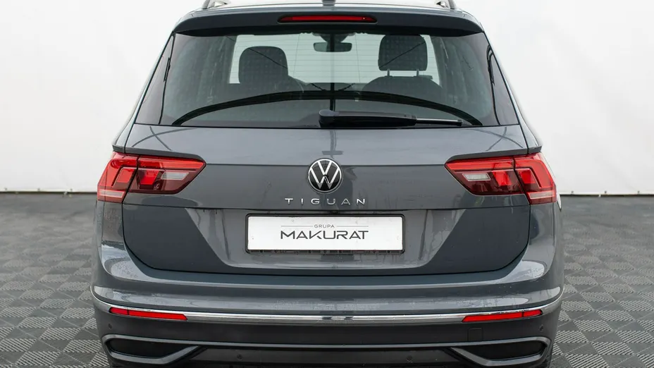 VOLKSWAGEN Tiguan -