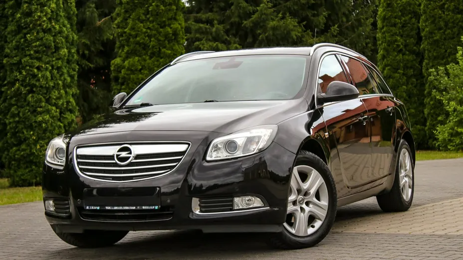 OPEL Insignia -