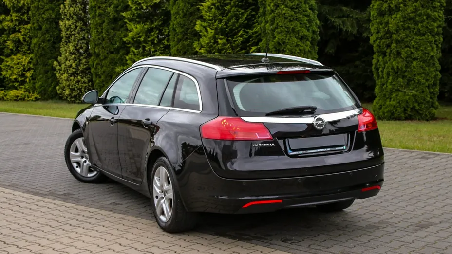 OPEL Insignia -
